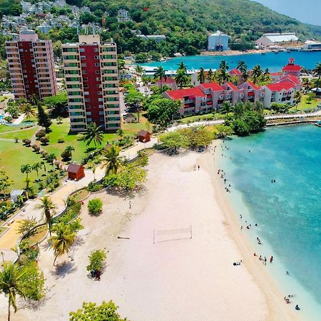 Beach Penthouse A25 Sandcastles Ocho Rios Dış mekan fotoğraf