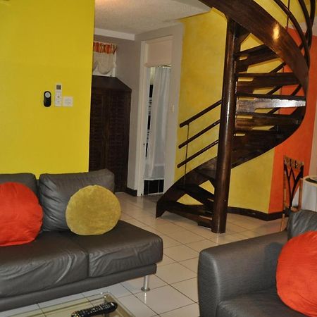 Beach Penthouse A25 Sandcastles Ocho Rios Dış mekan fotoğraf