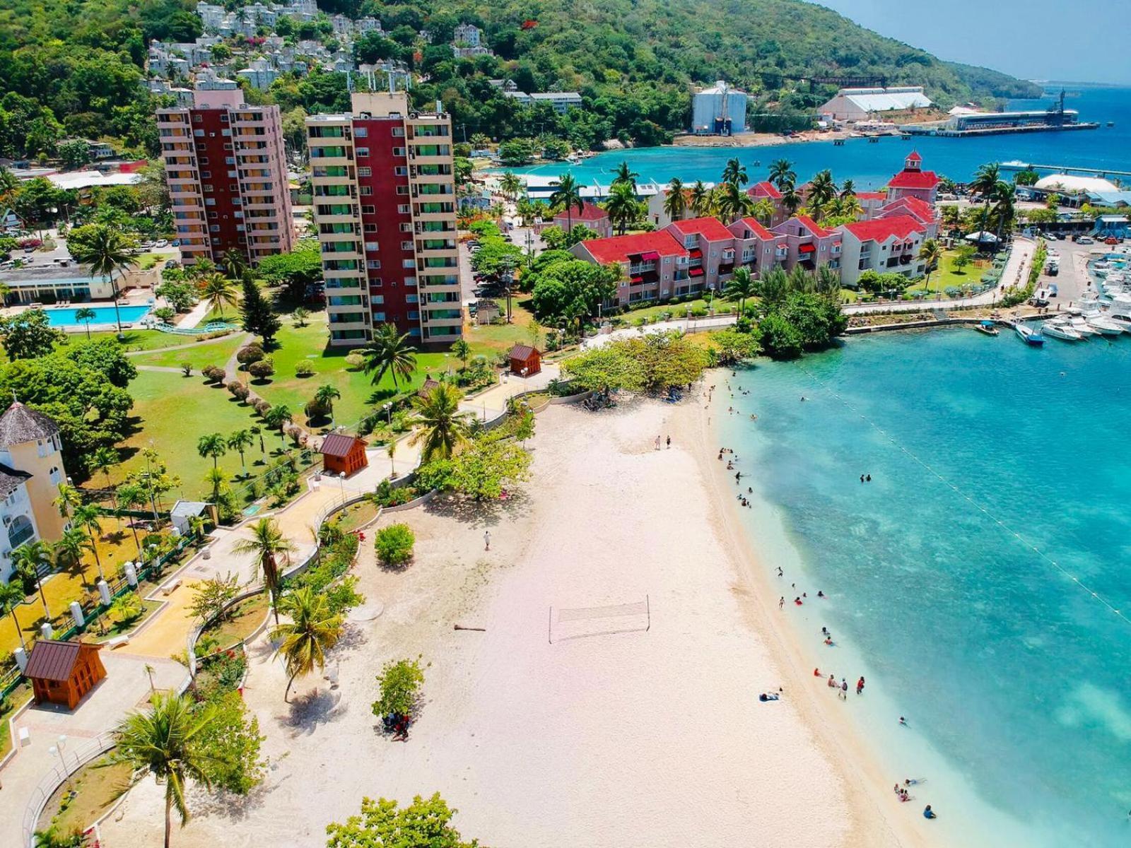 Beach Penthouse A25 Sandcastles Ocho Rios Dış mekan fotoğraf