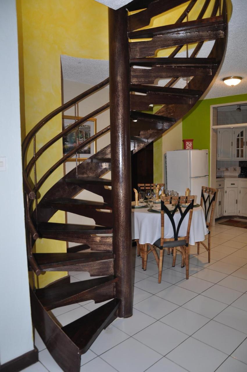Beach Penthouse A25 Sandcastles Ocho Rios Dış mekan fotoğraf